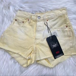 LEVI 501 IN THE FLAN YELLOW SHORTS